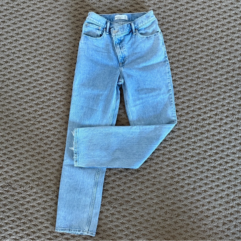 Abercrombie & Fitch Sky Blue 90’s Straight Leg Jeans Ultra High Rise